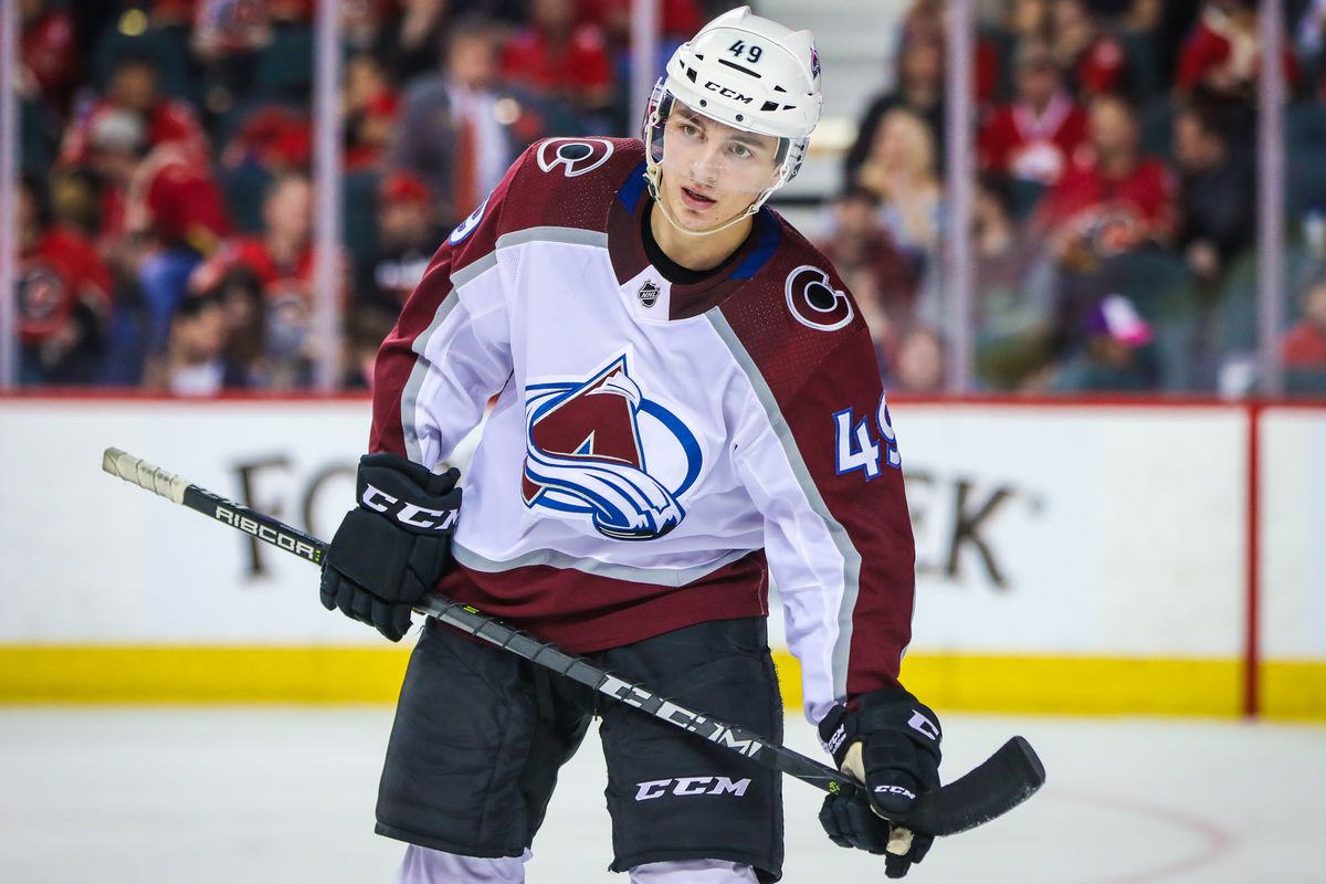 Girard underskriver en syv-årig kontrakt med Avalanche